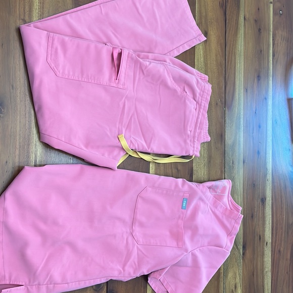 Set of three fits all medium - Picture 2 of 3